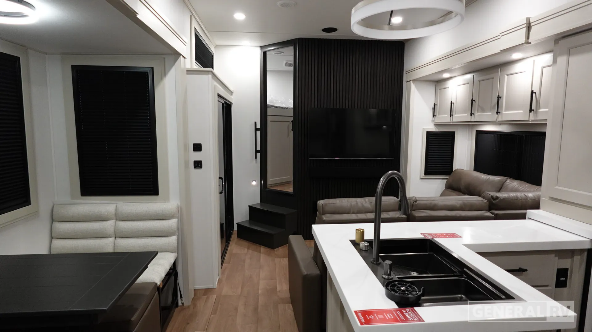 2026 Grand Design Solitude 414LJMJ - Photo 3