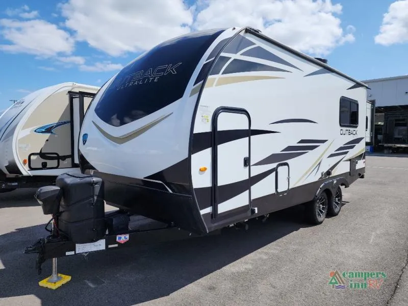 2022 Keystone Outback Ultra-Lite 210URS - Photo 4