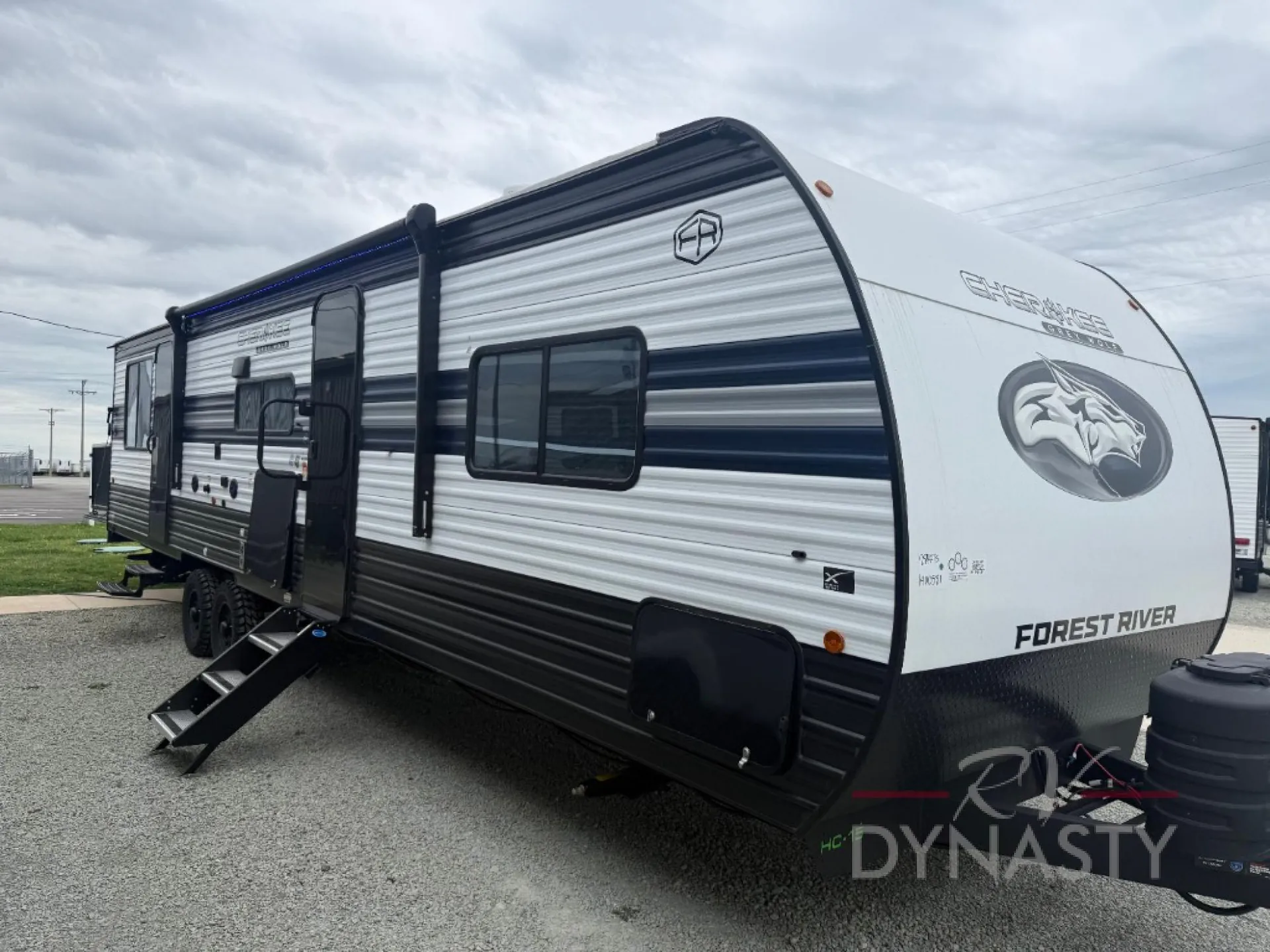 2027 Forest River Cherokee Grey Wolf 28RRT - Photo 2