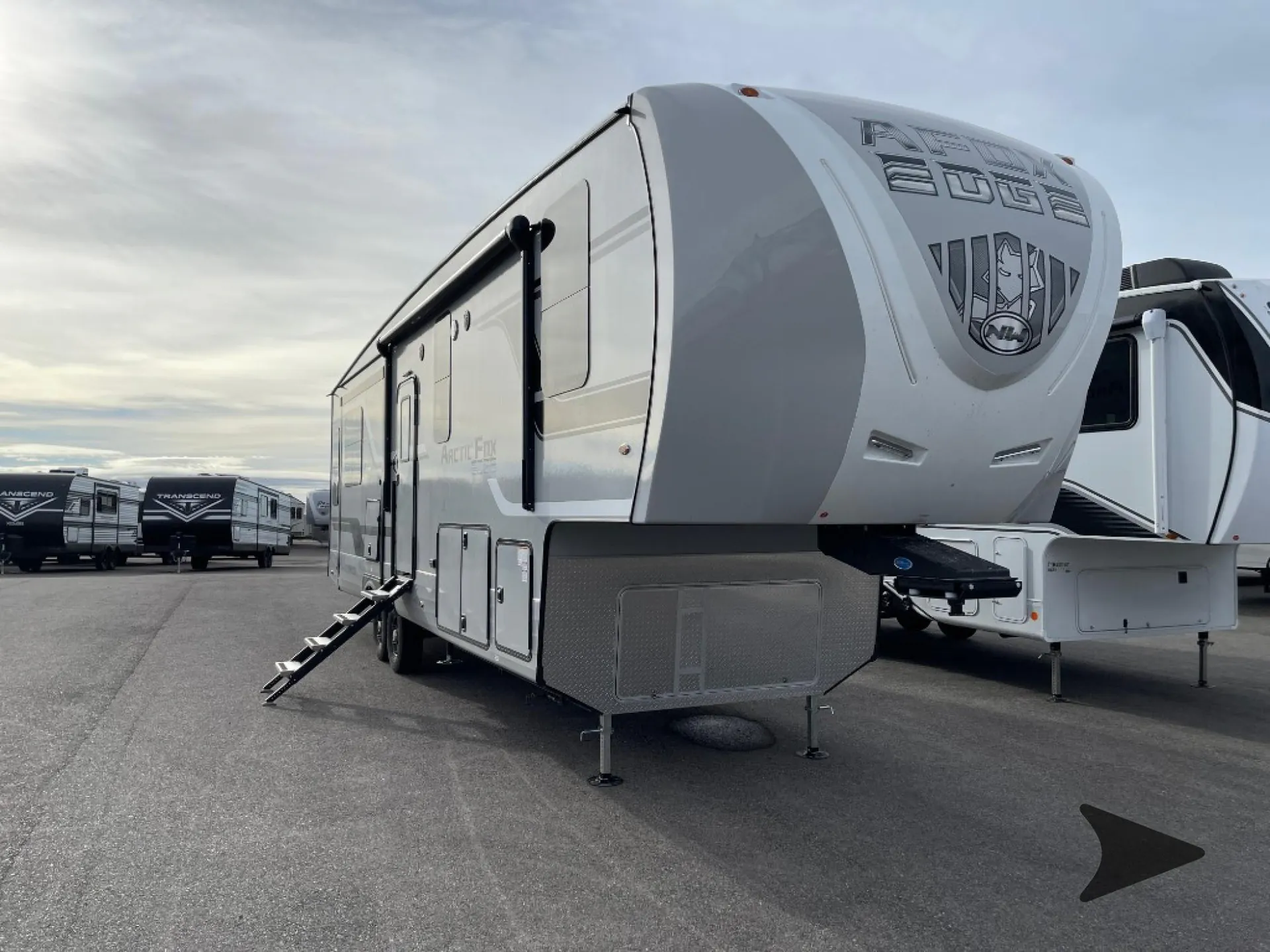 2027 Northwood Arctic Fox Edge 325MK - Photo 4