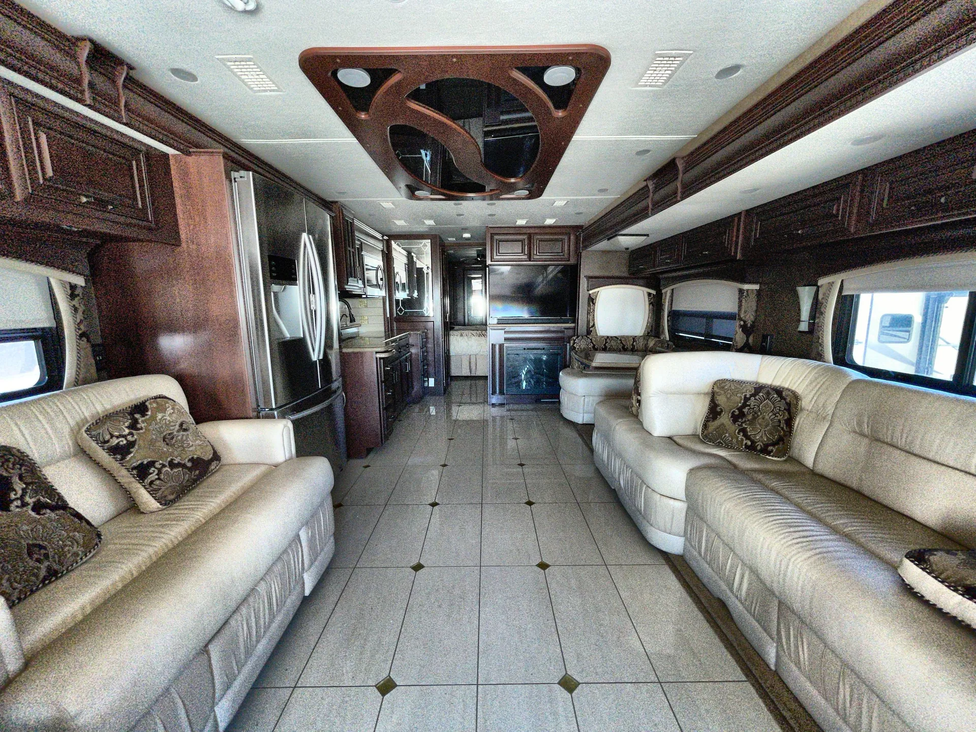2015 Entegra Coach Aspire 42RBQ — living area main