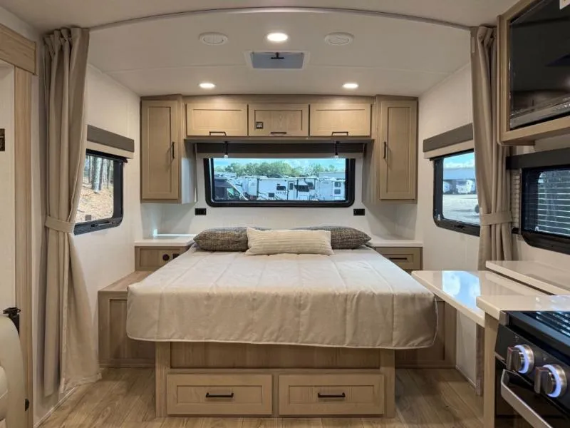 2026 Forest River Rockwood Mini Lite 2205S - Photo 4
