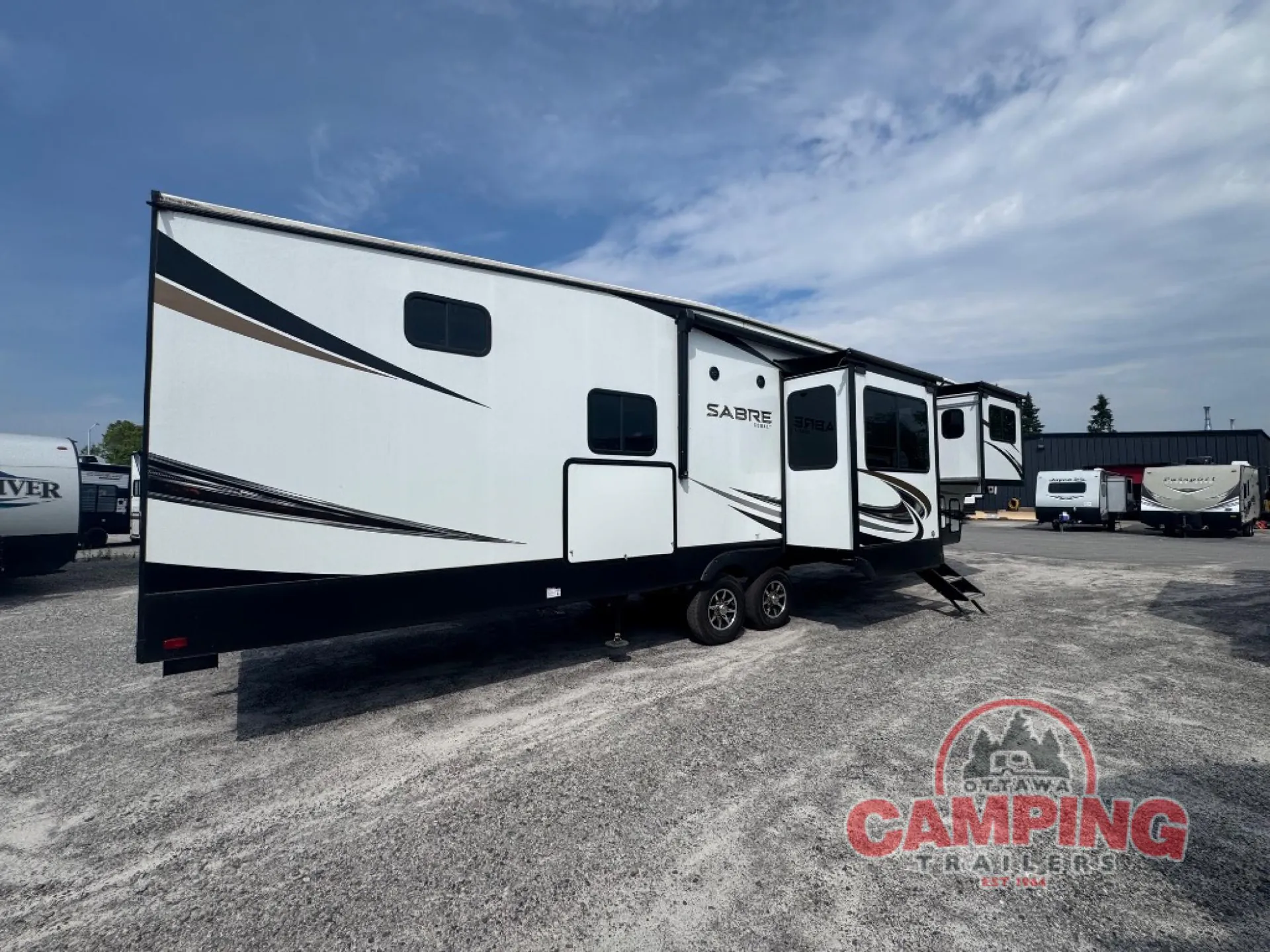 2023 Forest River Sabre 37FLH - Photo 3