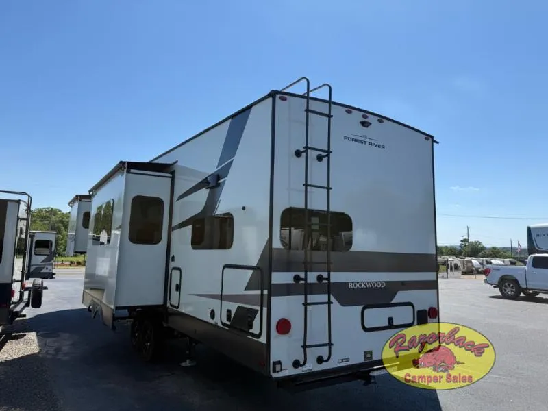 2026 Forest River Rockwood Signature 404SRK - Photo 4