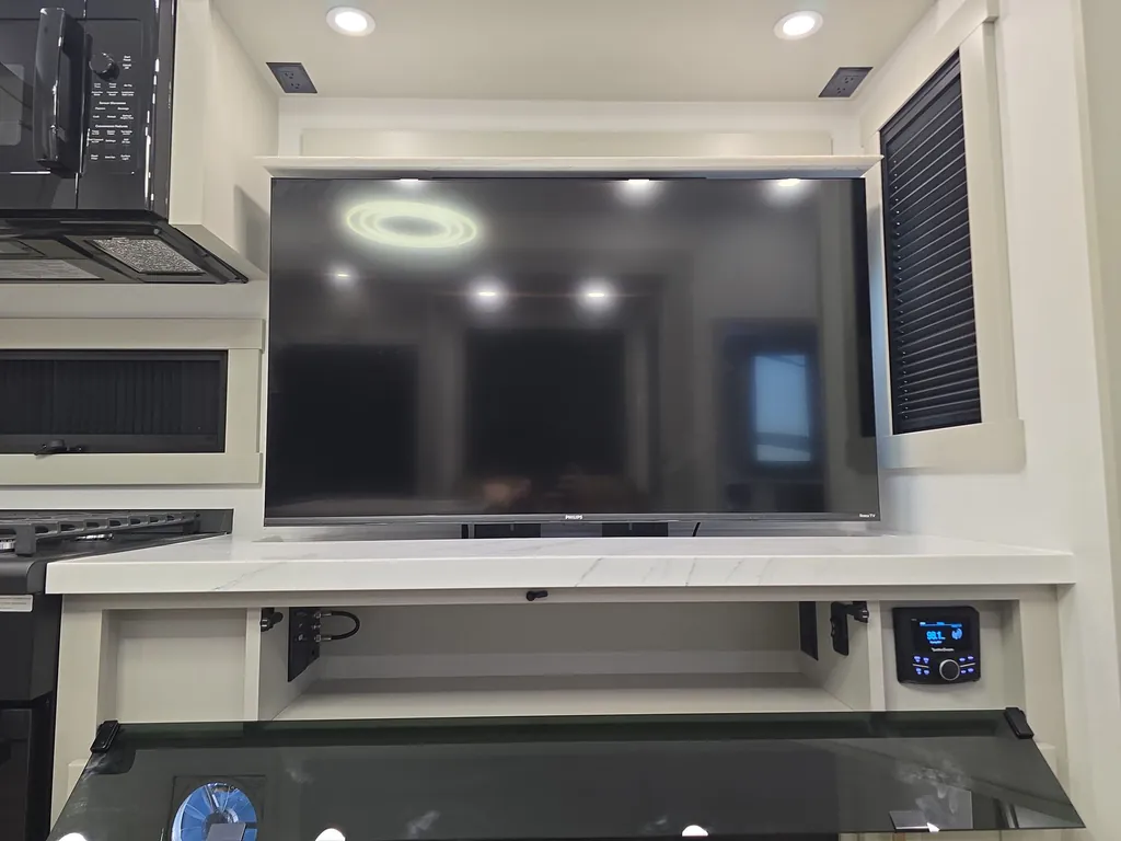 2026 Brinkley Model G 3520, Photos photo 12