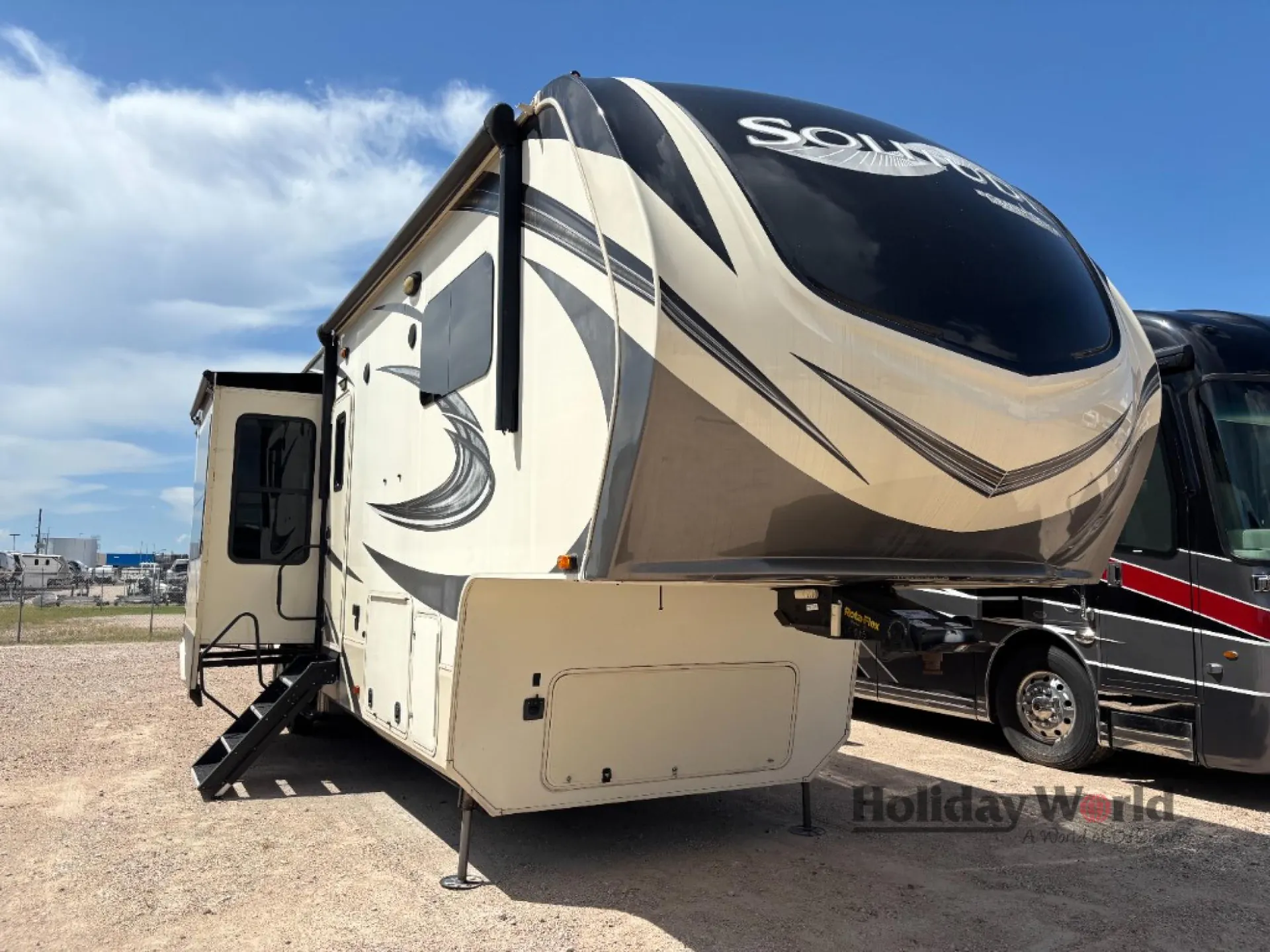 2020 Grand Design Solitude 375RES-R - Photo 2