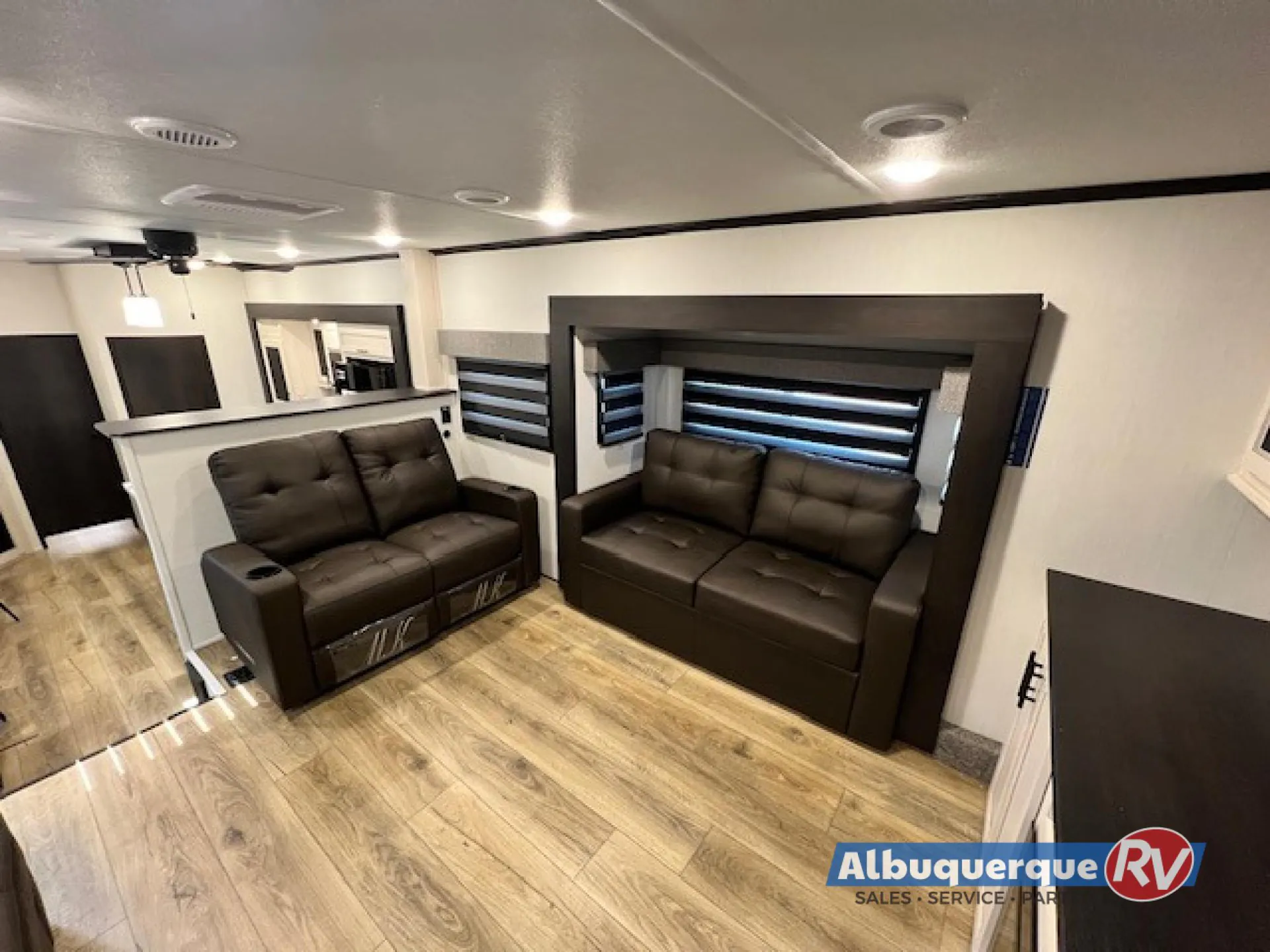 2026 Forest River Sabre 37FLH — Photo 6