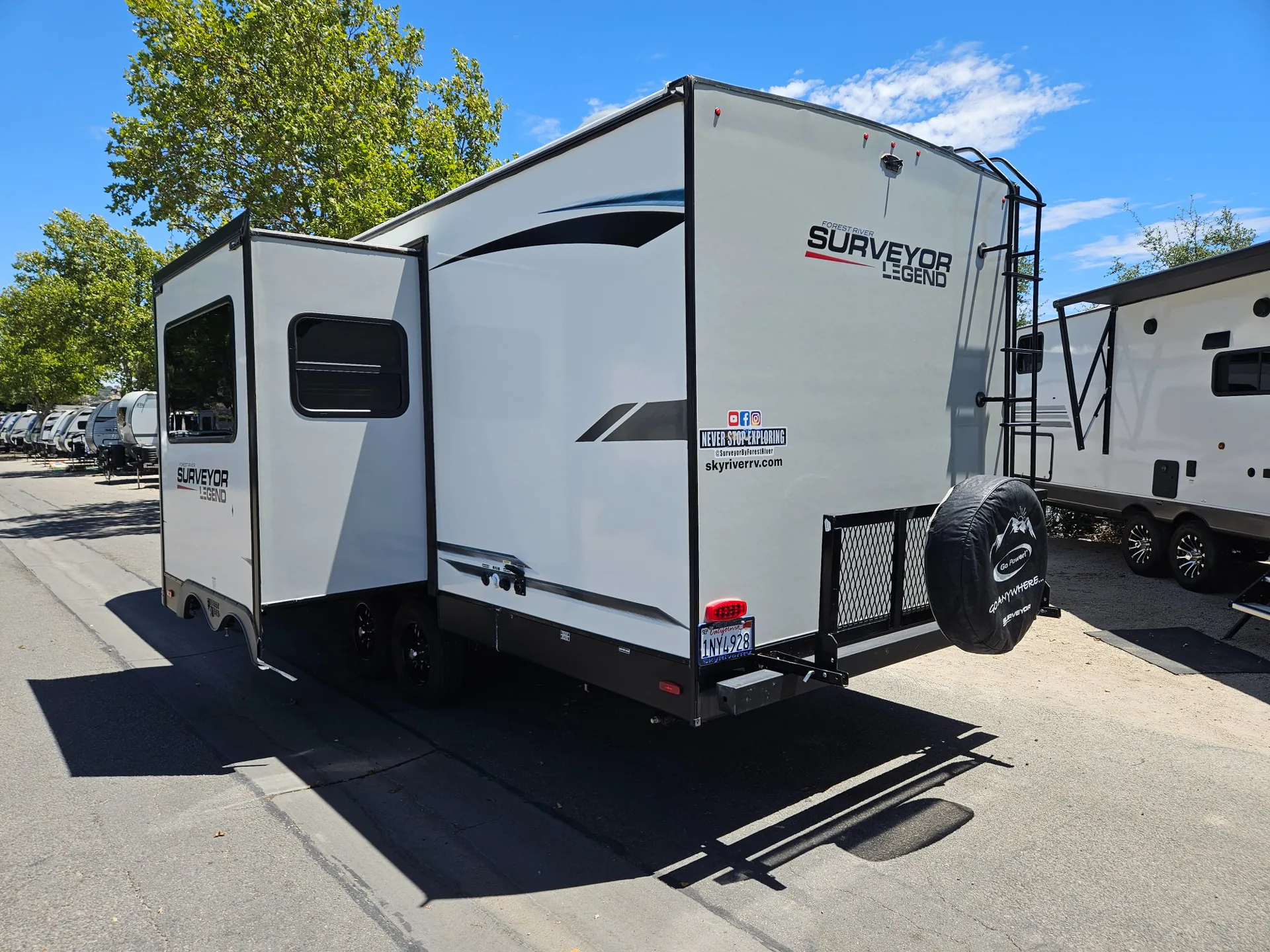 2022 Forest River Surveyor Legend 252RBLE - Photo 4