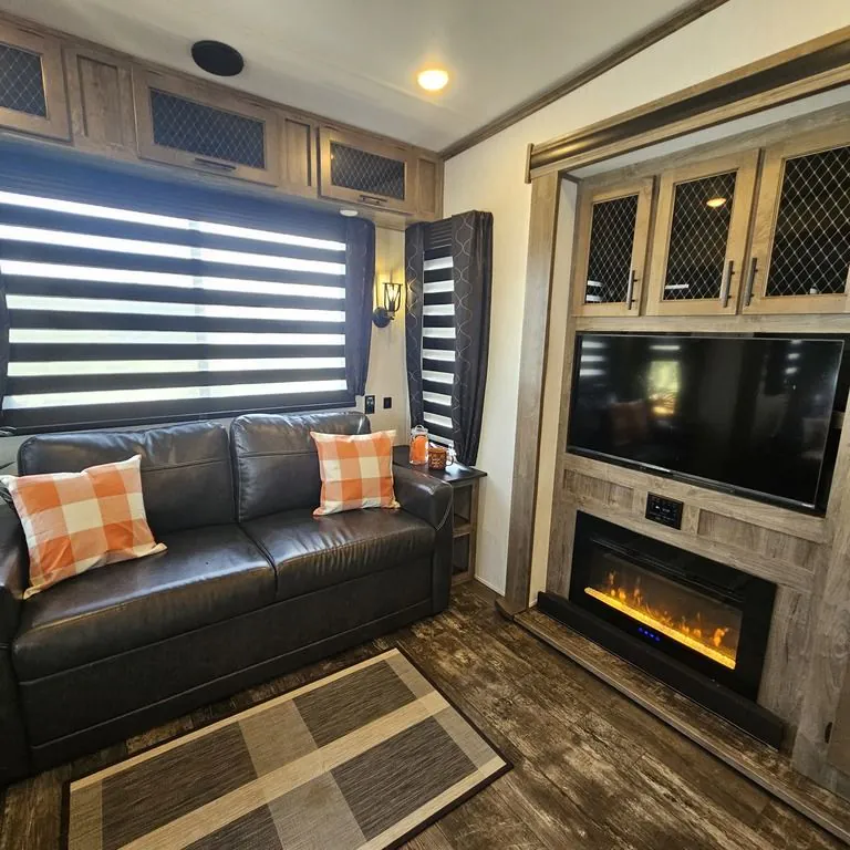 2021 Forest River Sabre 36BHQ, Photos photo 13
