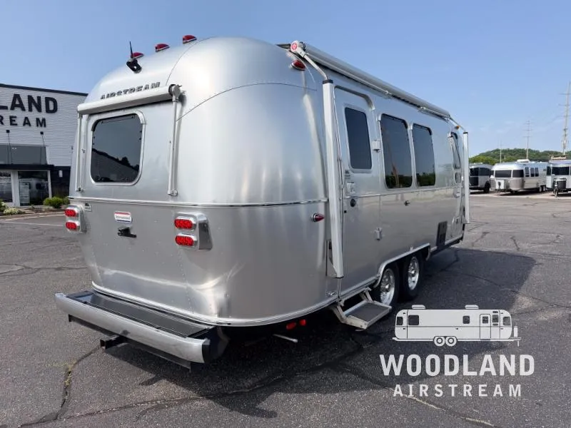2024 Airstream International 23FB - Photo 4