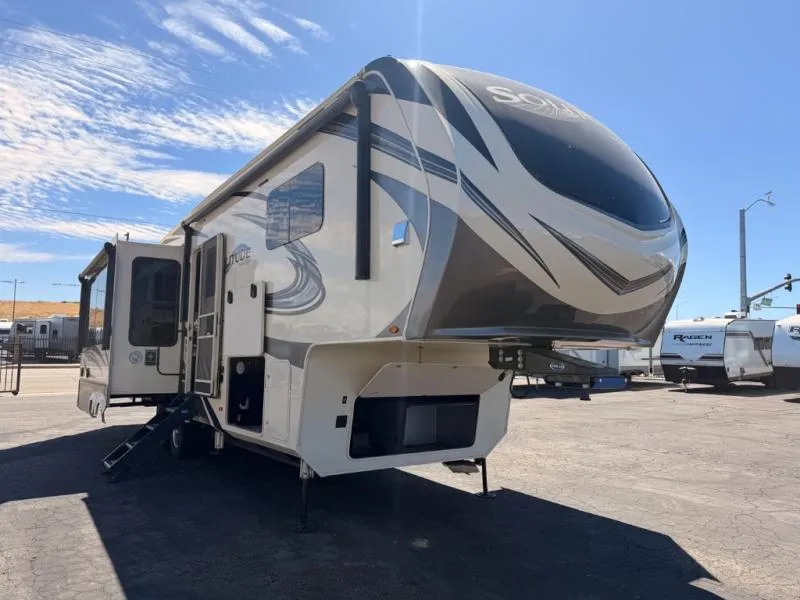 2021 Grand Design Solitude 310GK - Photo 2