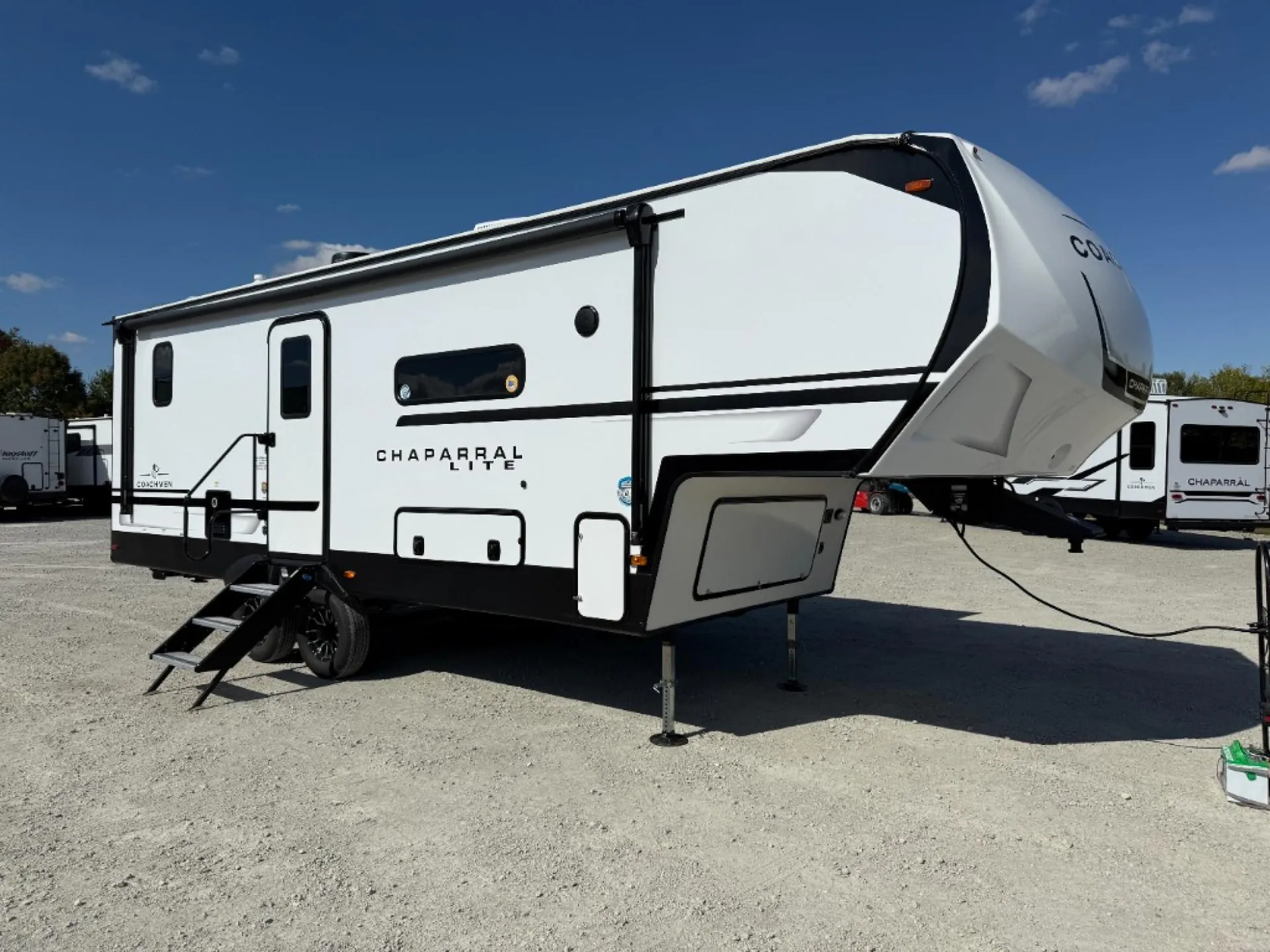 2026 Coachmen Chaparral Lite 218SE - Photo 4