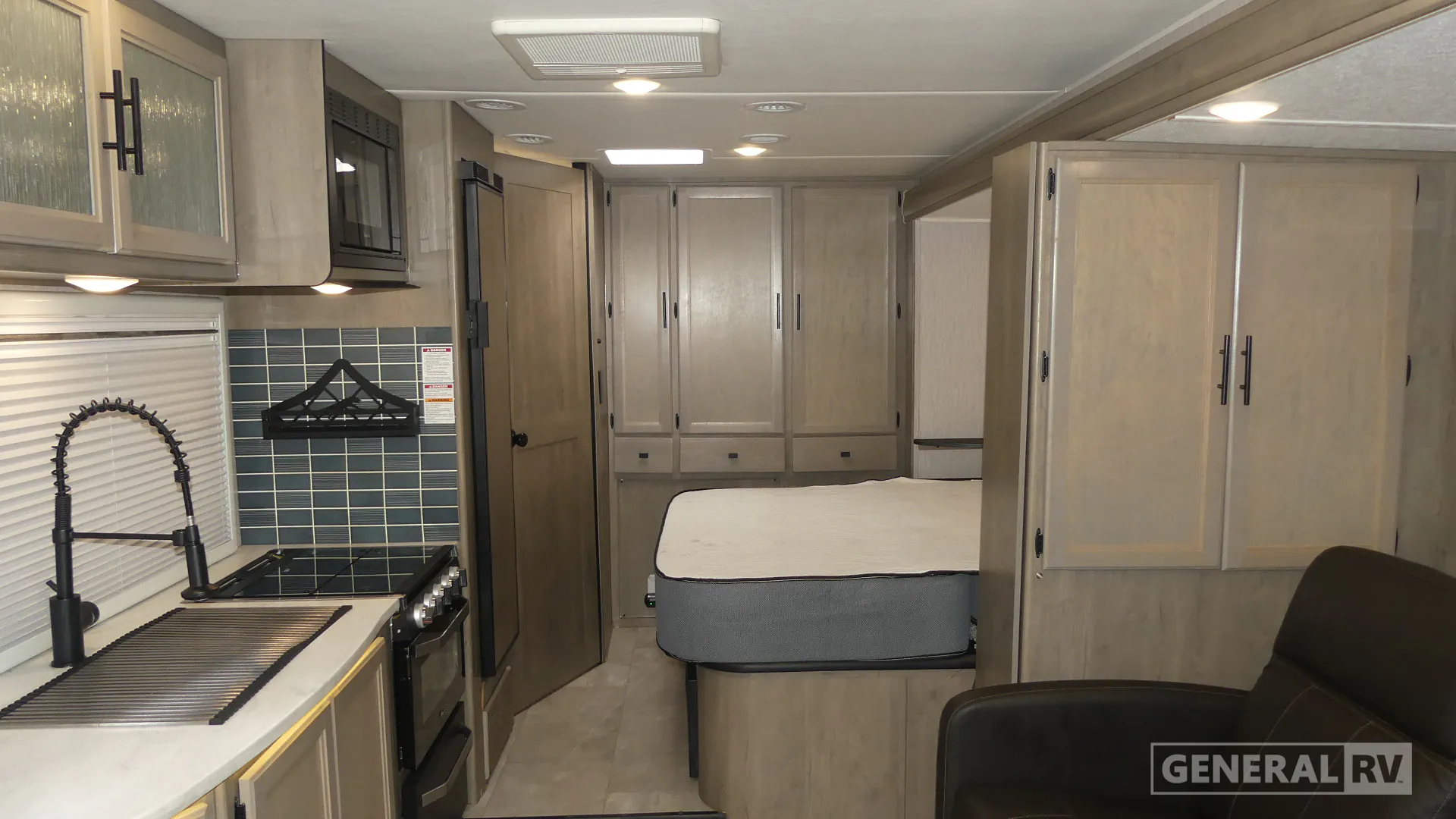 2022 Coachmen Prism Elite 24FSE - Photo 3