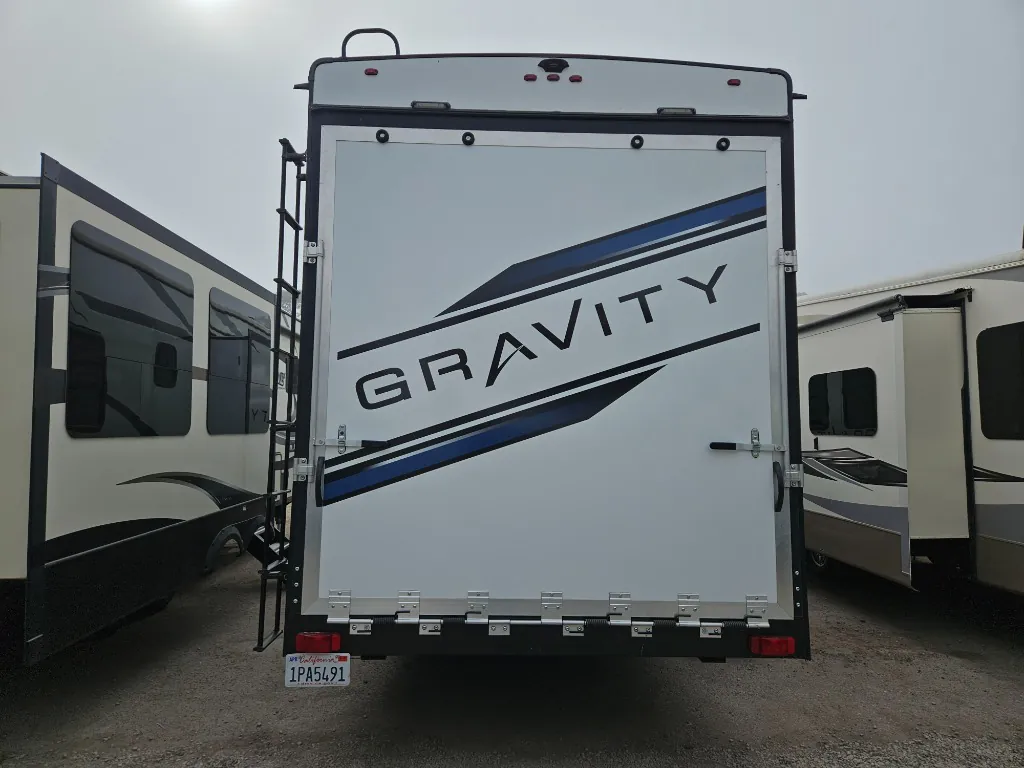 2021 Heartland Gravity GR 3510 - Photo 4