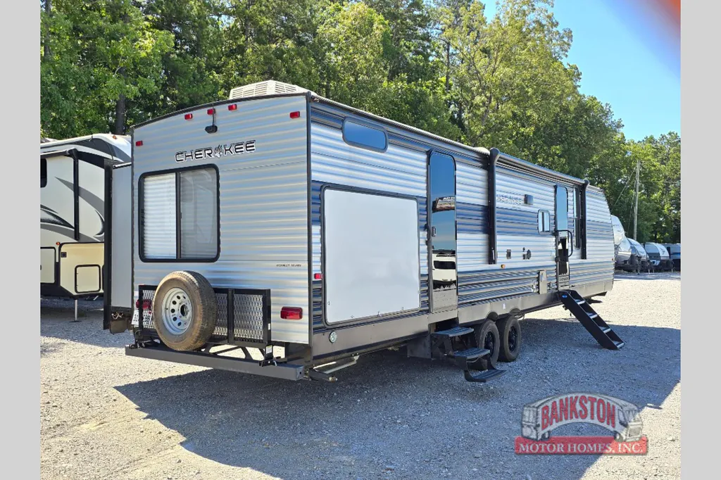 2022 Forest River Cherokee 324TS, Photos photo 5