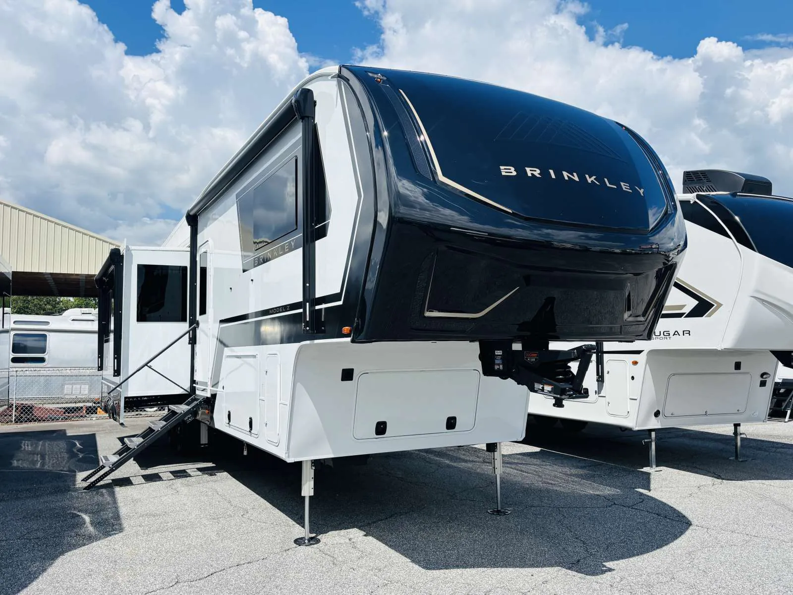 2027 Brinkley Model Z 3510 - Photo 2