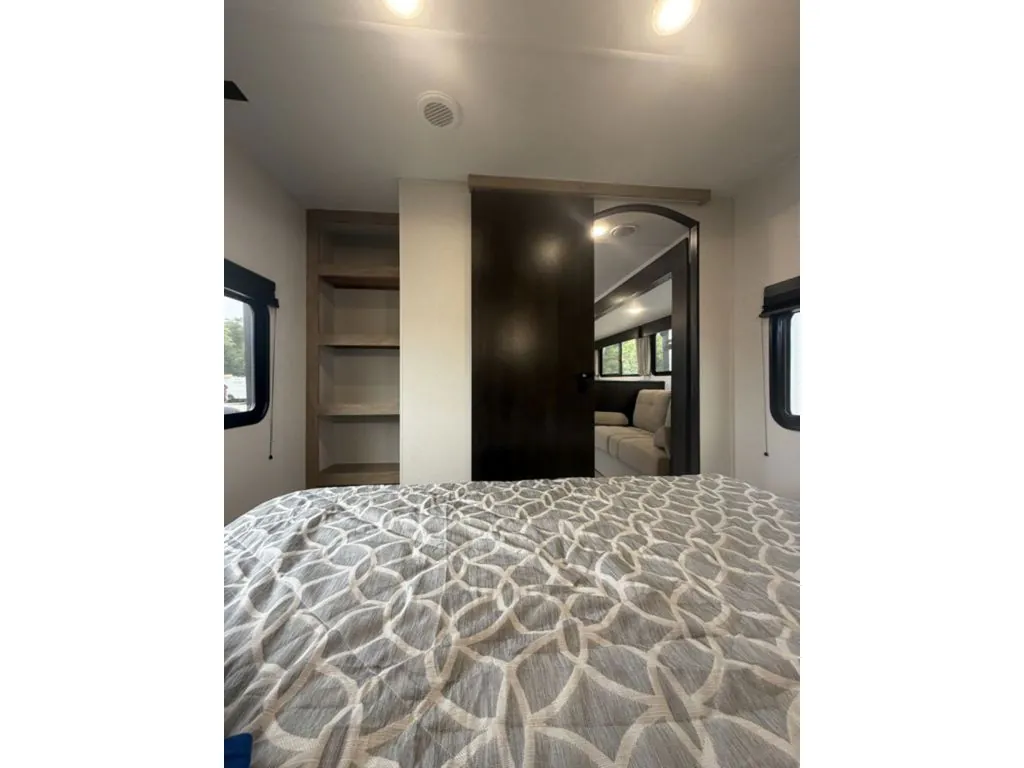 2027 Forest River Cherokee Grey Wolf 26KF, Photos photo 24