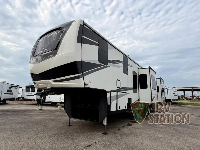 2022 Heartland Big Country Used    3895 FK - Photo 4
