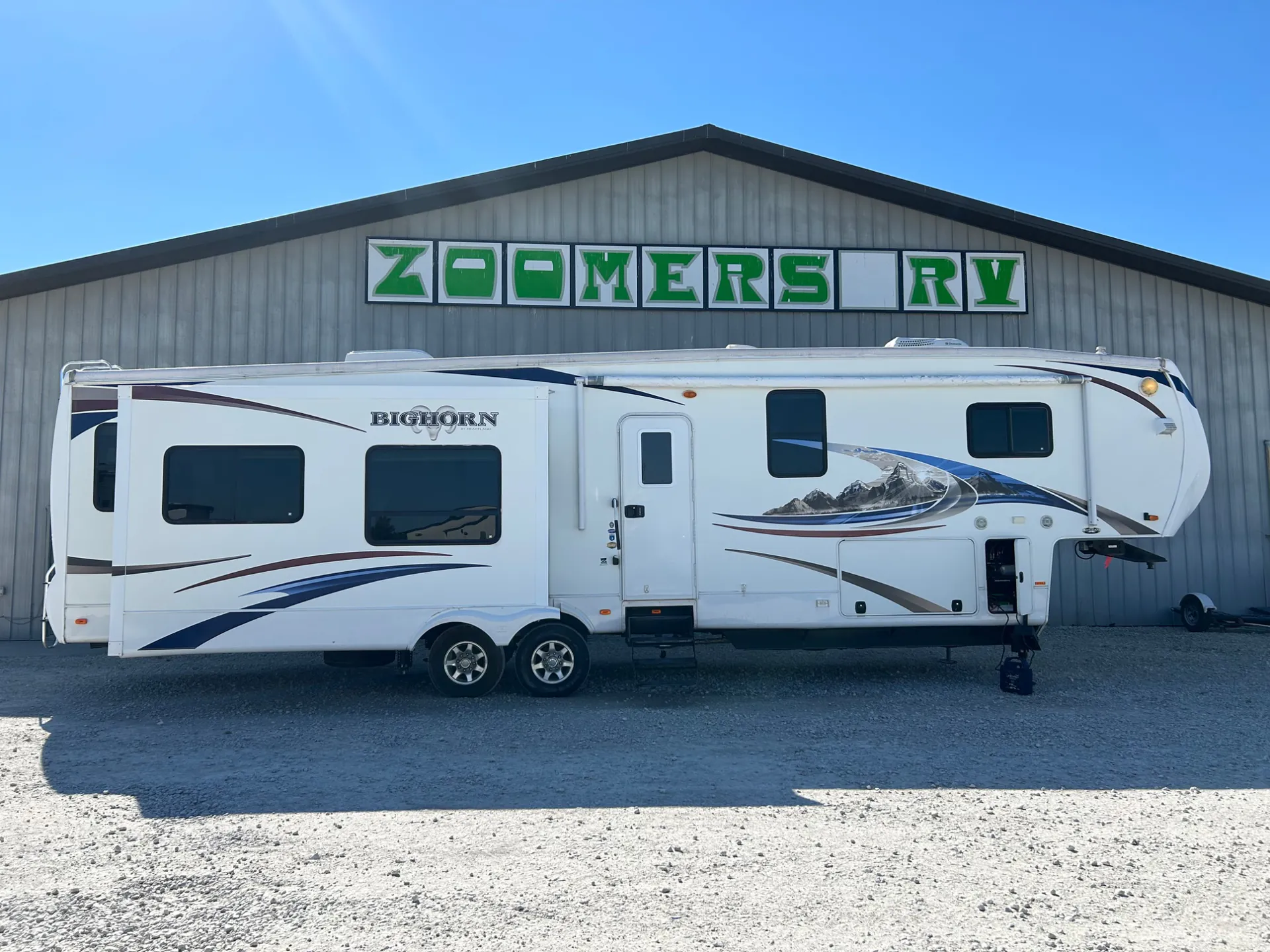2012 Heartland Bighorn 3010RE - Photo 3