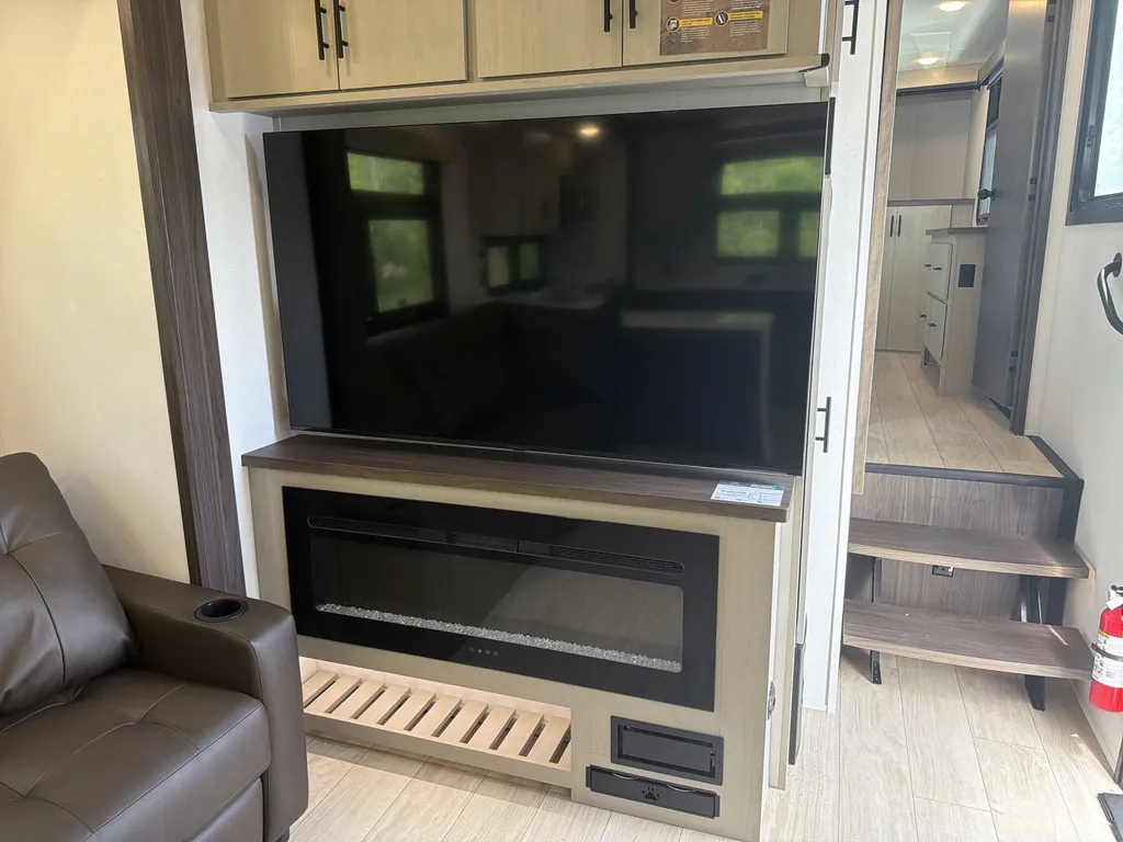 2027 Forest River RV Wolverine 32JF, Photos photo 13