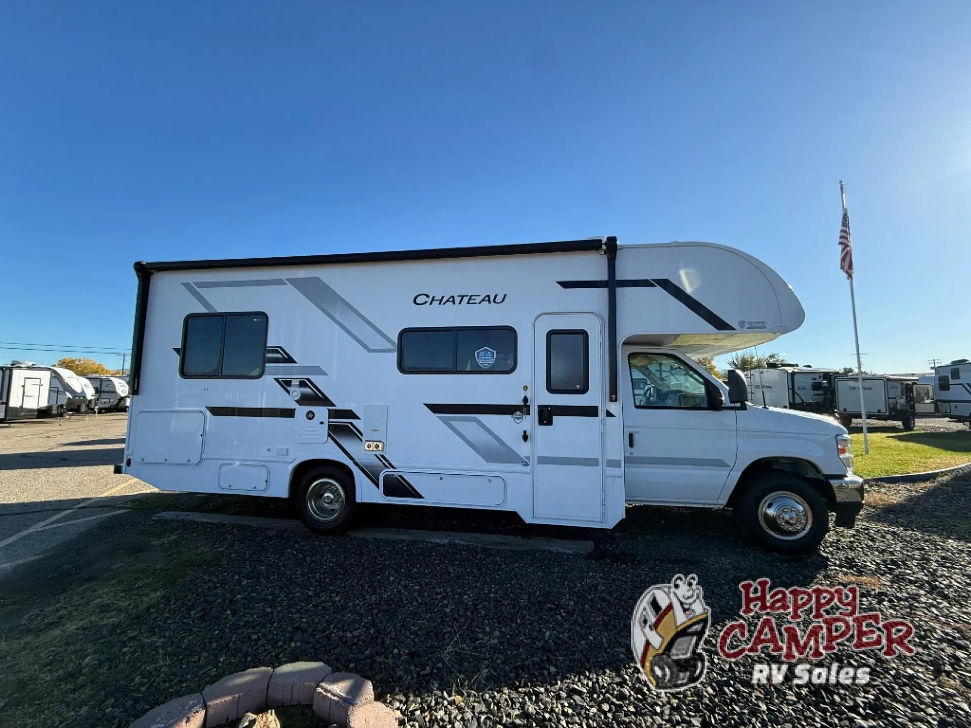 2026 Thor Motor Coach Chateau 25Z - Photo 2