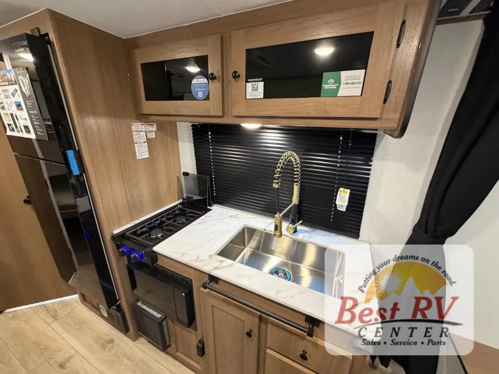 2027 Coachmen Apex Nano 186BH, Photos photo 18