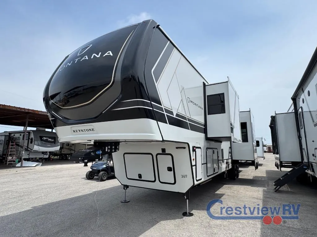 2026 Keystone Montana 3901RK - Photo 4