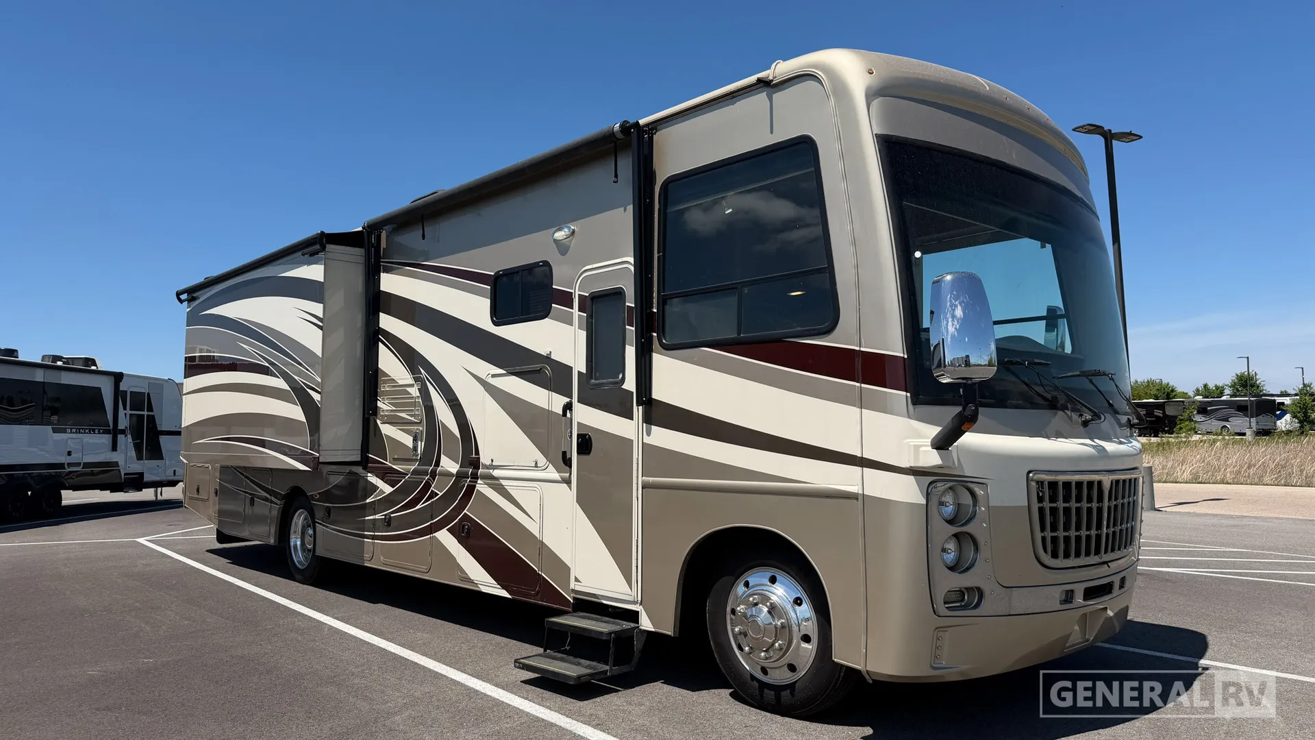 2018 NeXus RV Maybach 37M - Photo 2