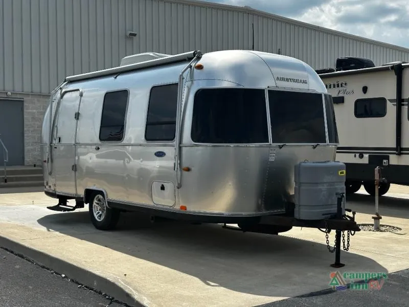 2010 Airstream Sport 22 - Photo 2