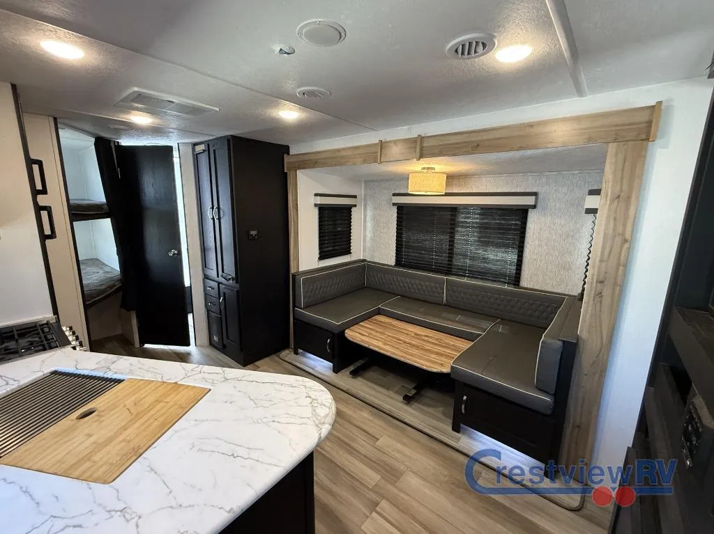2023 Coachmen Freedom Express Ultra Lite 257BHS - Photo 4
