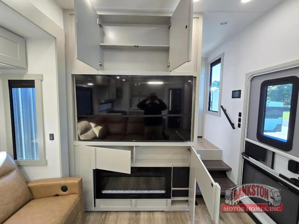 2026 Brinkley Model G 3970, Photos photo 34
