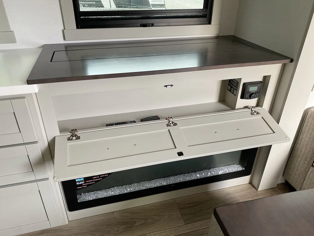 2026 Brinkley Model Z 3420, Photos photo 13