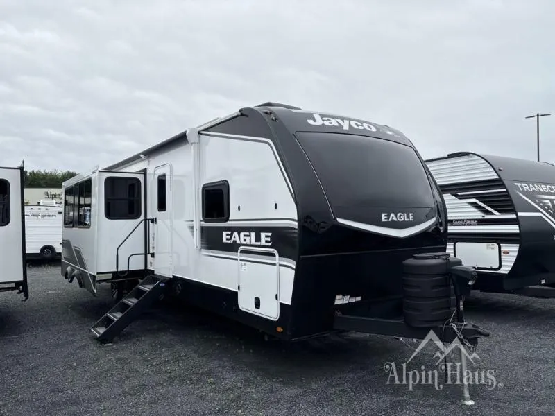 2025 Jayco Eagle HT 312BHOK - Photo 2
