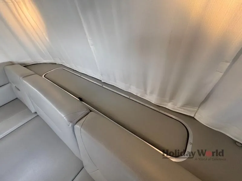 2026 Airstream International 28RB - Photo 4