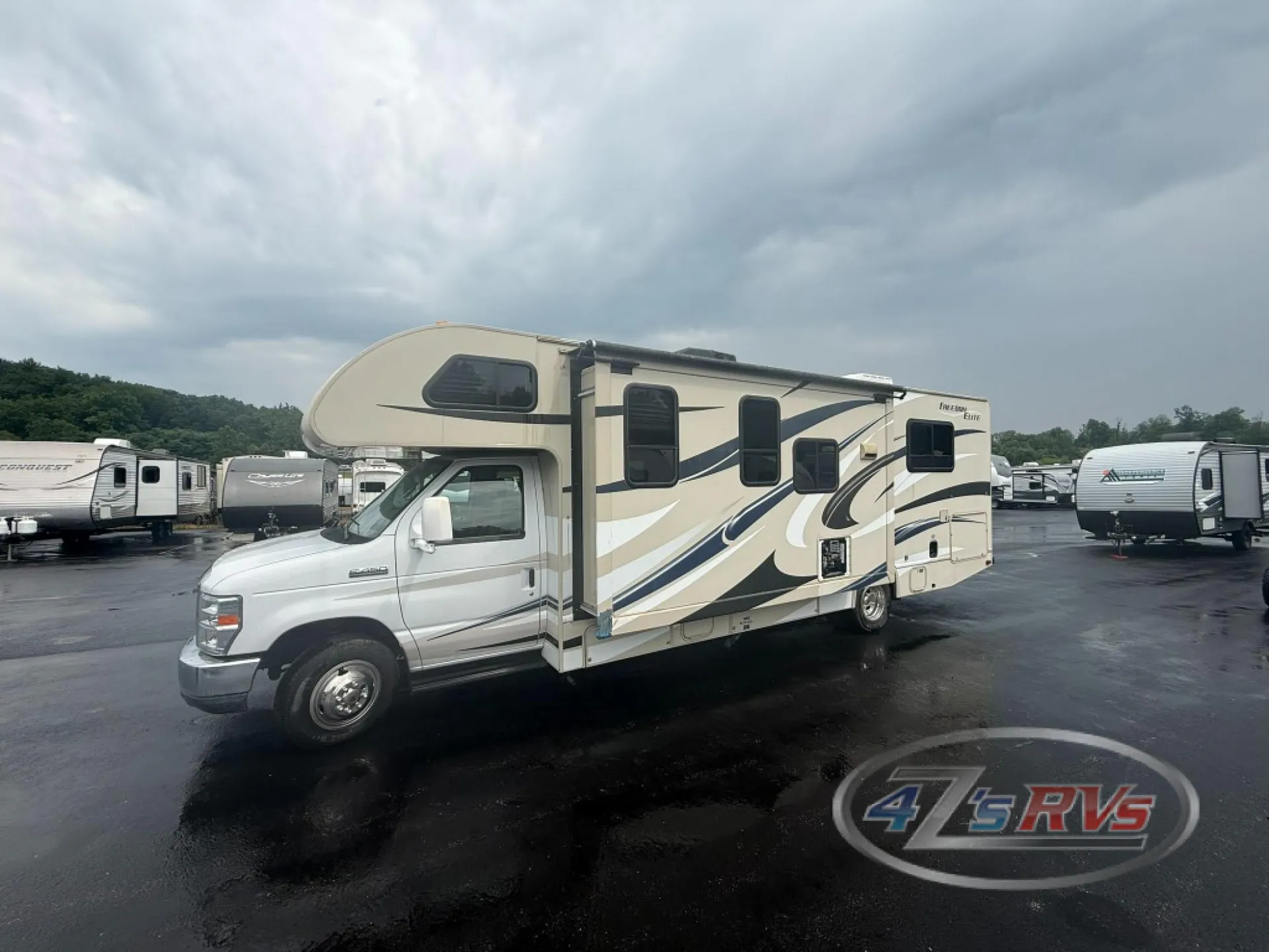 2014 Thor Motor Coach Four Winds 28A - Photo 4
