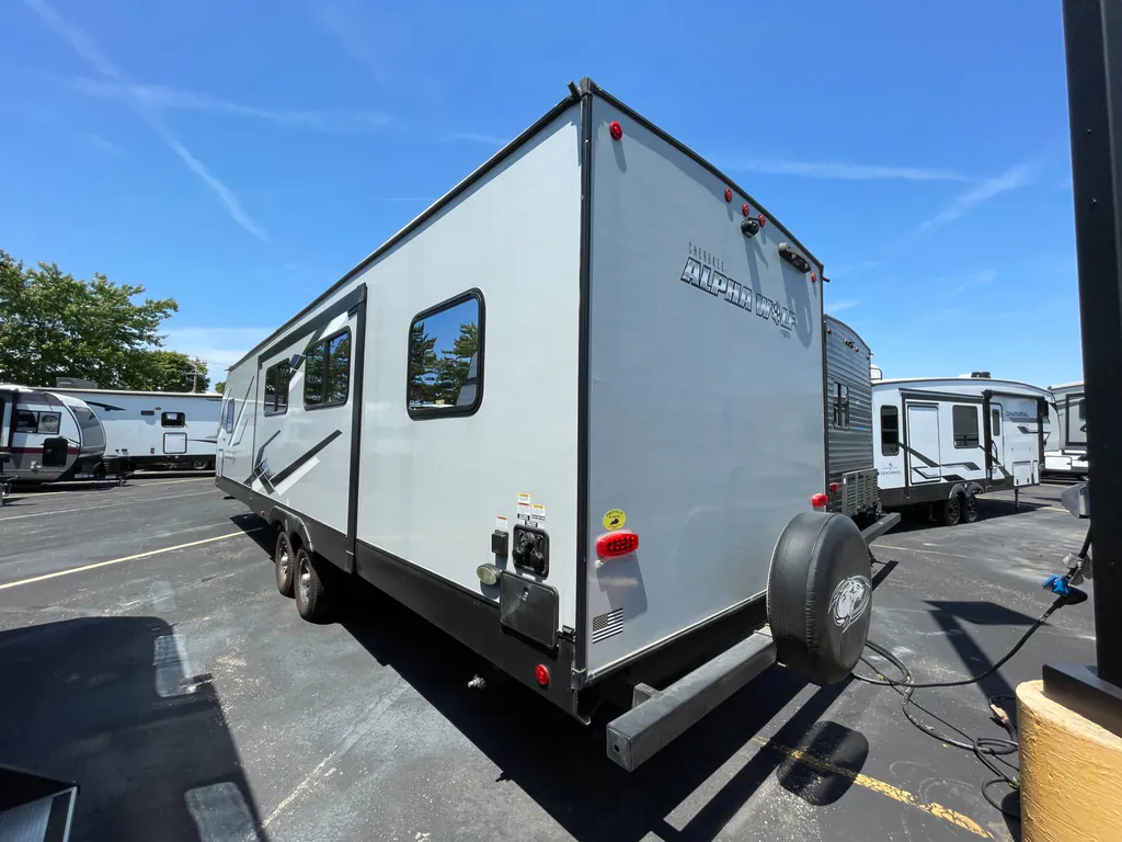 2023 Forest River Cherokee Alpha Wolf 30RDB-L, Photos photo 19