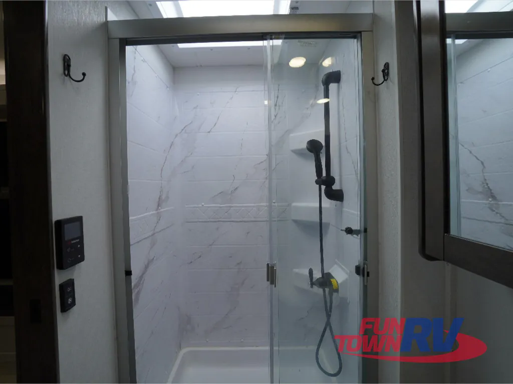 2026 Entegra Coach Vision XL 36C, Photos photo 27