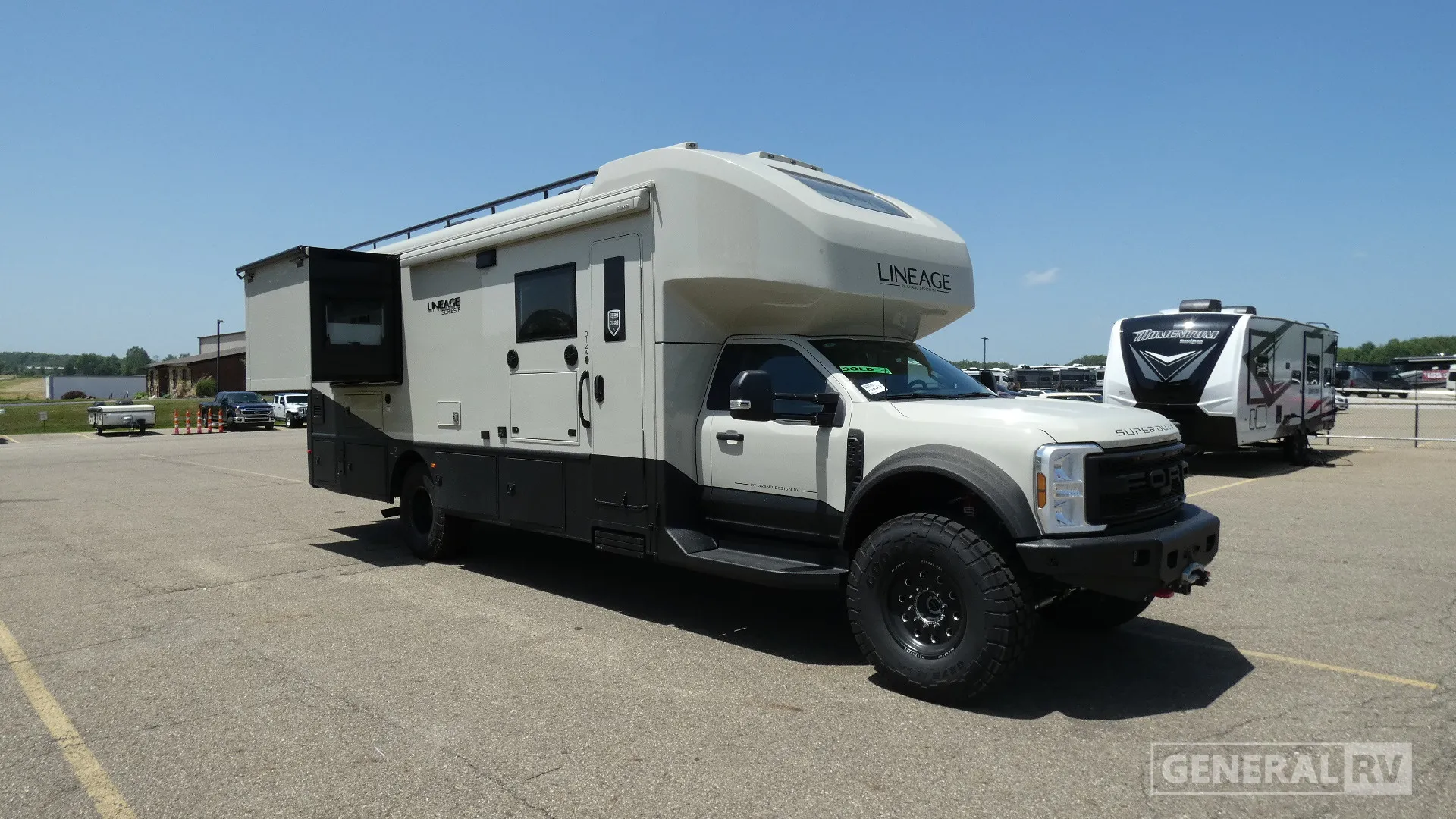 2026 Grand Design Lineage Series F 31ZW - Photo 2