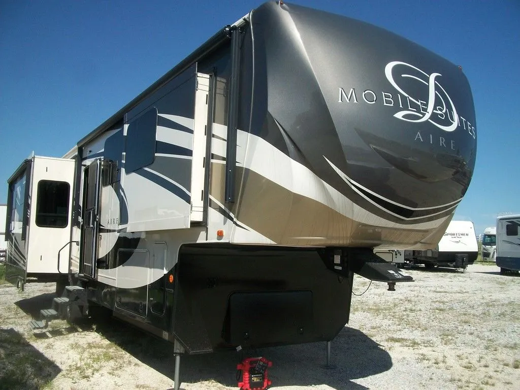 2017 DRV Mobile Suites MSA - Main photo