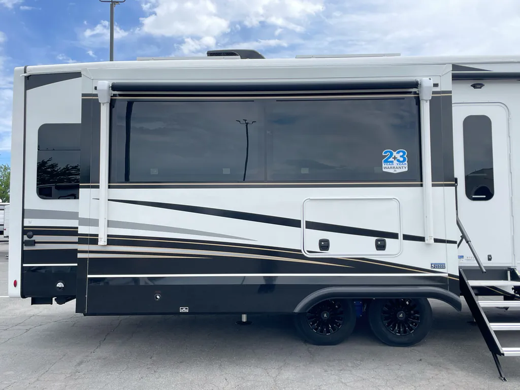 2027 Jayco Pinnacle 36FBTS, Photos photo 32