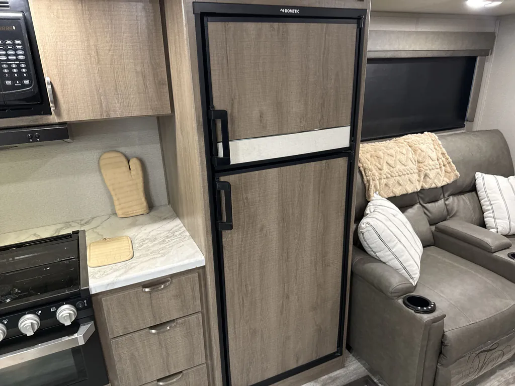 2021 Grand Design Imagine XLS 22MLE, Photos photo 8
