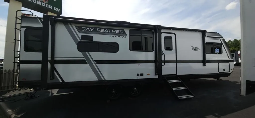 2027 Jayco Jay Flight 261BHS - Photo 4