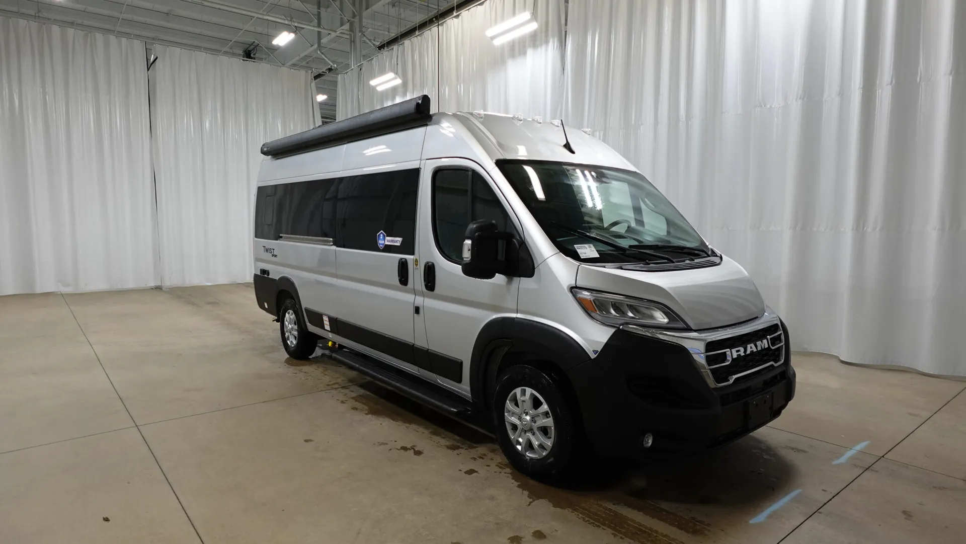 2026 Thor Motor Coach Twist Sport 20YS - Photo 2