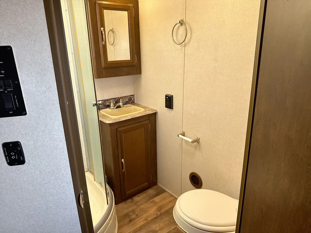 2017 Forest River Salem Hemisphere Lite 272RL, Photos photo 29