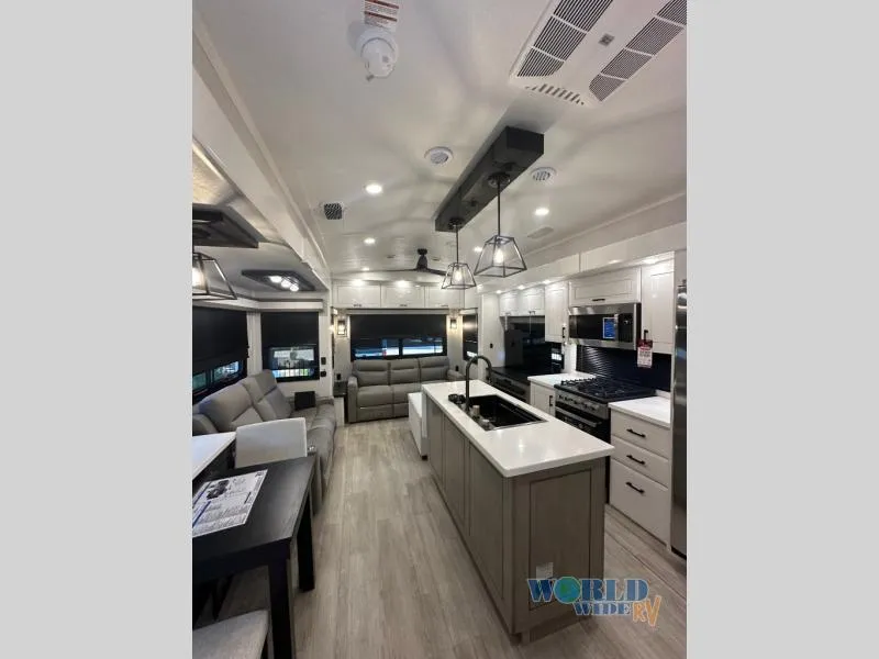 2026 Jayco Pinnacle 32RLTS - Photo 4