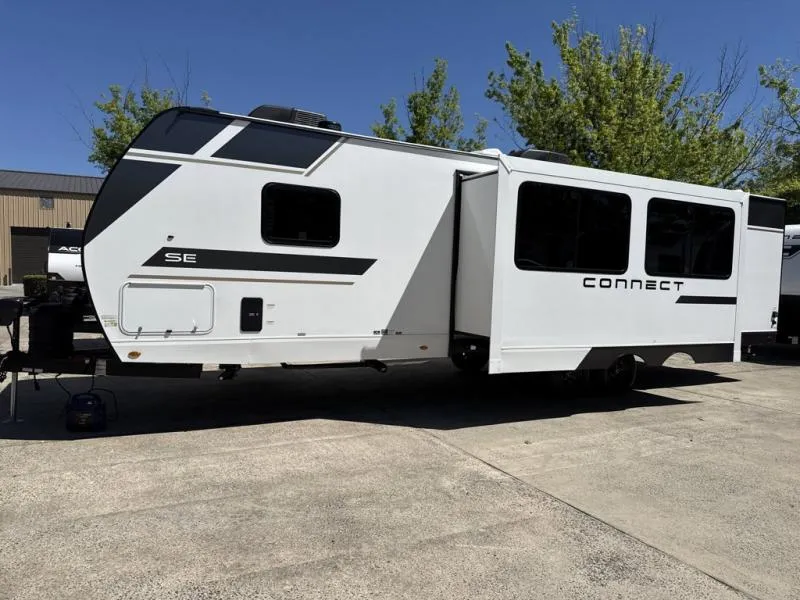 2026 KZ Connect SE 301BHKSE - Photo 4