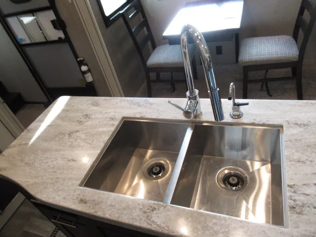 2020 Jayco North Point 387FBTS, Photos photo 19