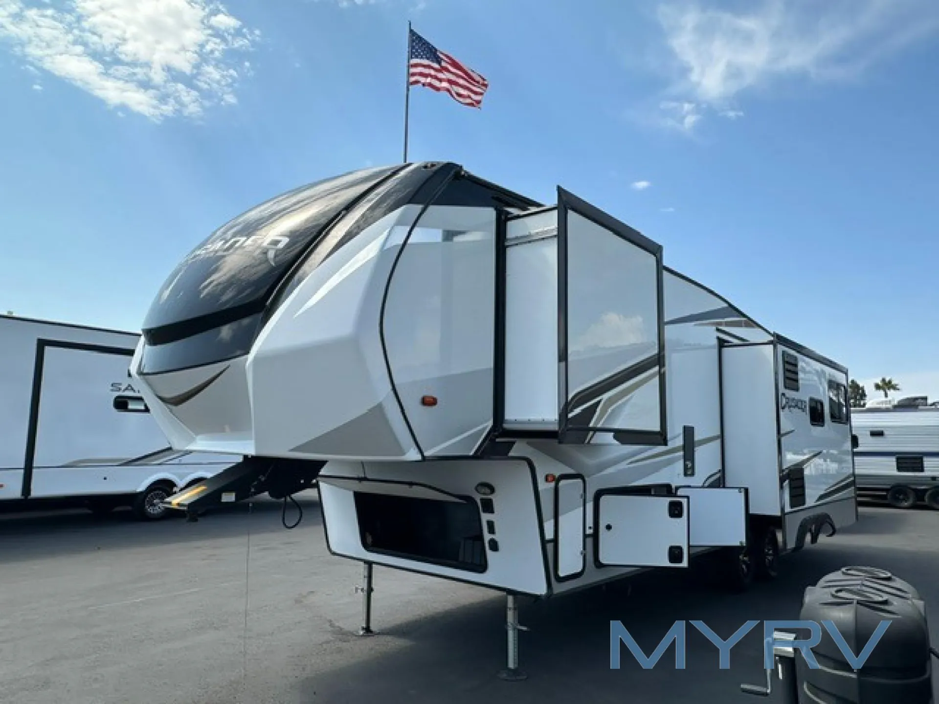 2022 Prime Time Crusader 305RLP - Photo 2