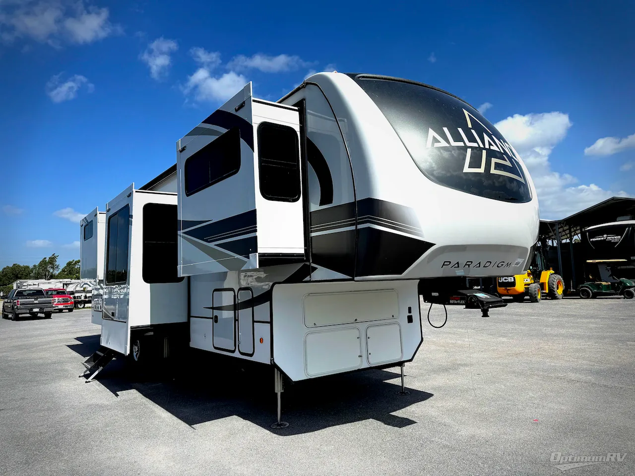 2024 Alliance RV Paradigm 385FL dealer photo 1 from Optimum RV