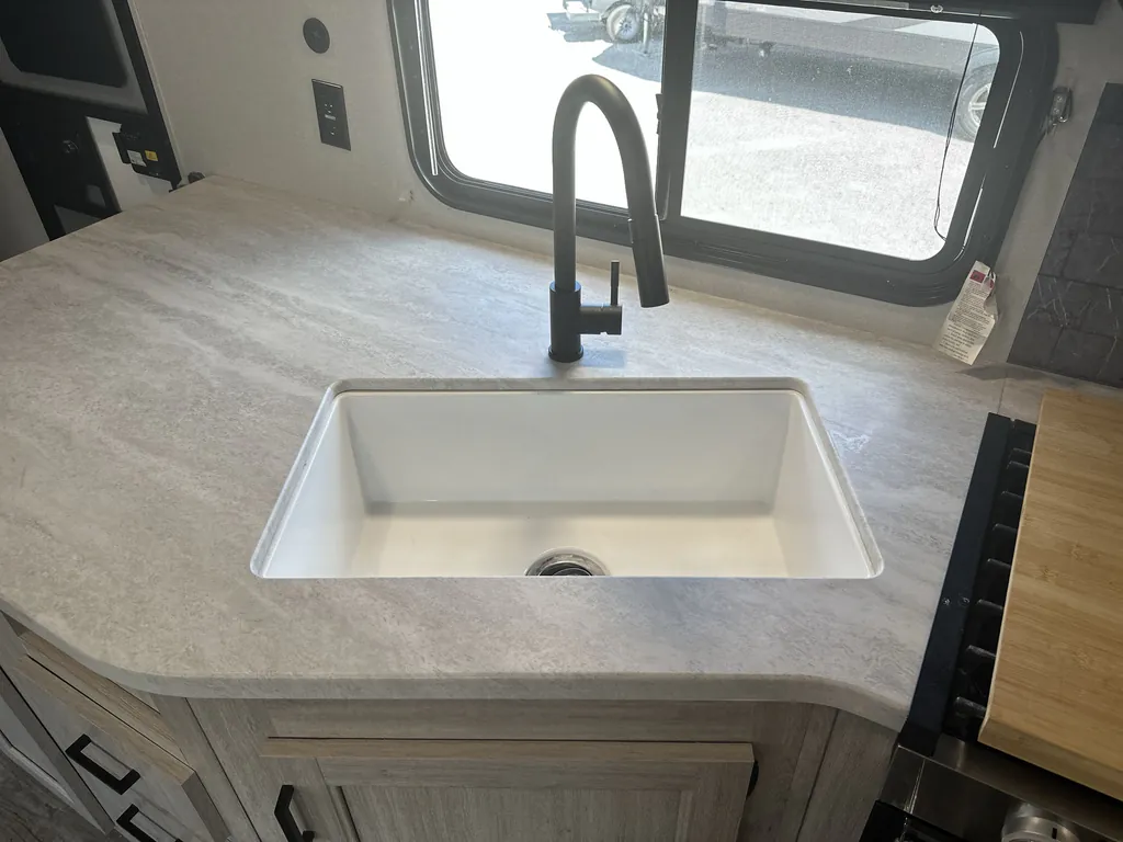 2024 Coachmen Catalina Legacy Edition 243RBS, Photos photo 11